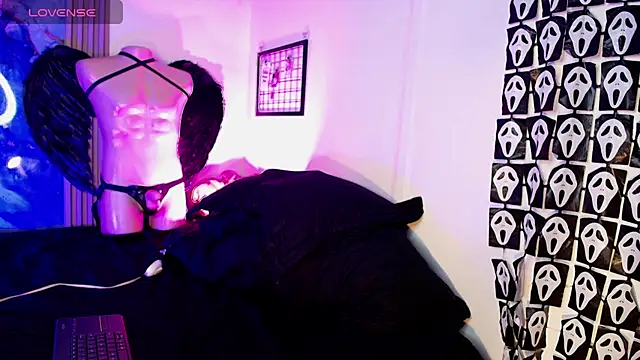 Snapshot of Valkiria_09 chatting on October 24, 3:58 am Valkiria 09 online show from October 24, 3:58 am