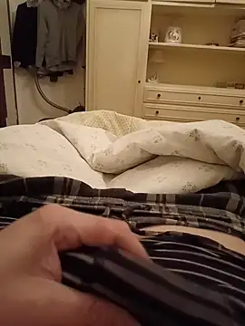 Empi19cm online show from March 31, 11:05 pm