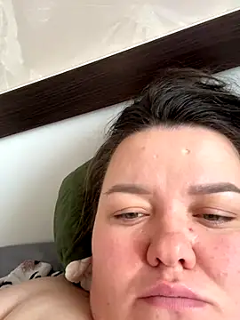 Snapshot of SunnyLeila2101 chatting on September 10, 9:42 am SunnyLeila2101 online show from September 10, 9:42 am