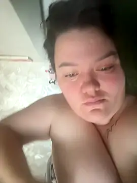 Snapshot of SunnyLeila2101 chatting on September 20, 4:02 am SunnyLeila2101 online show from September 20, 4:02 am