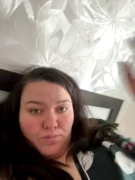 Snapshot of SunnyLeila2101 chatting on October 1, 9:48 am SunnyLeila2101 online show from October 1, 9:48 am