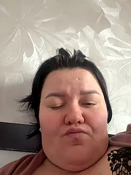 SunnyLeila2101 online show from December 3, 10:35 am