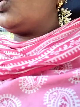 Snapshot of Tamilreethu chatting on September 9, 11:54 am Tamilreethu online show from September 9, 11:54 am