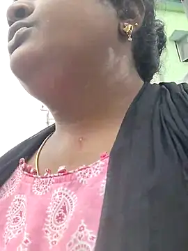 Snapshot of Tamilreethu chatting on October 4, 3:04 am Tamilreethu online show from October 4, 3:04 am