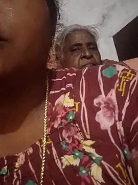 Snapshot of Tamilreethu chatting on November 2, 1:24 pm Tamilreethu online show from November 2, 1:24 pm