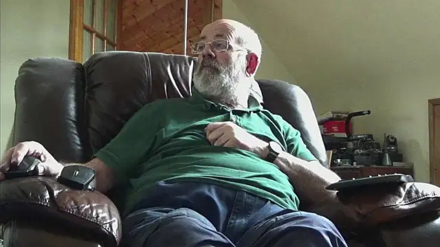 janzer13 online show from April 10, 1:38 pm