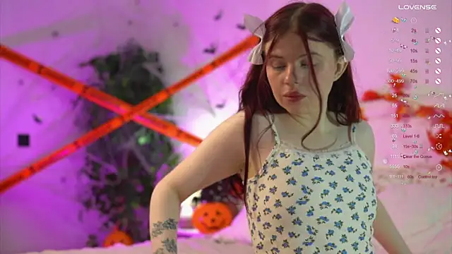 Snapshot of ambershoney chatting on October 24, 7:43 pm ambershoney online show from October 24, 7:43 pm