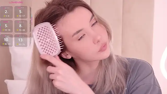 Nesolla online show from April 10, 11:04 am