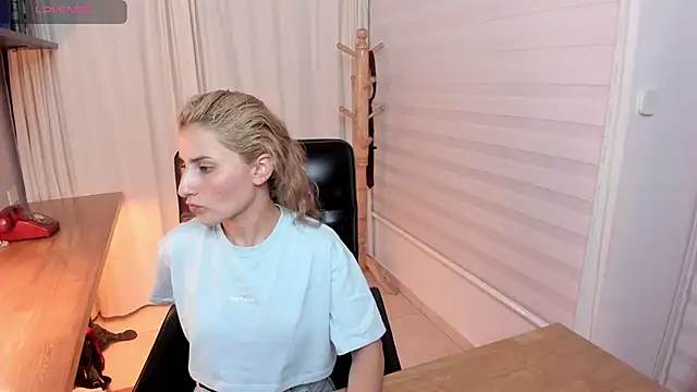 Odette bulgari online show from February 20, 10:38 am