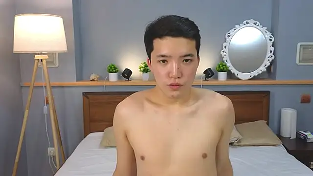 Snapshot of nudetension1 chatting on October 9, 7:39 am nudetension1 online show from October 9, 7:39 am