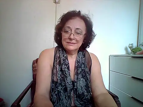 Snapshot of Julia54391 chatting on September 10, 7:52 am Julia54391 online show from September 10, 7:52 am