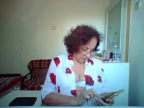 Snapshot of Julia54391 chatting on September 20, 8:26 am Julia54391 online show from September 20, 8:26 am
