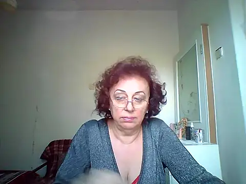 Snapshot of Julia54391 chatting on September 27, 9:03 am Julia54391 online show from September 27, 9:03 am