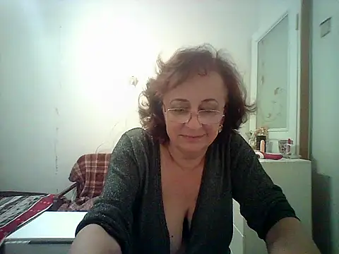 Snapshot of Julia54391 chatting on October 5, 6:39 pm Julia54391 online show from October 5, 6:39 pm