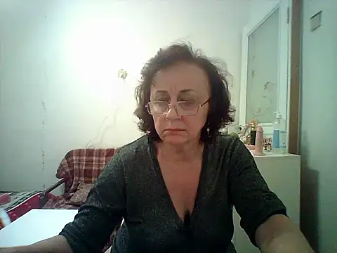 Snapshot of Julia54391 chatting on October 17, 7:49 pm Julia54391 online show from October 17, 7:49 pm