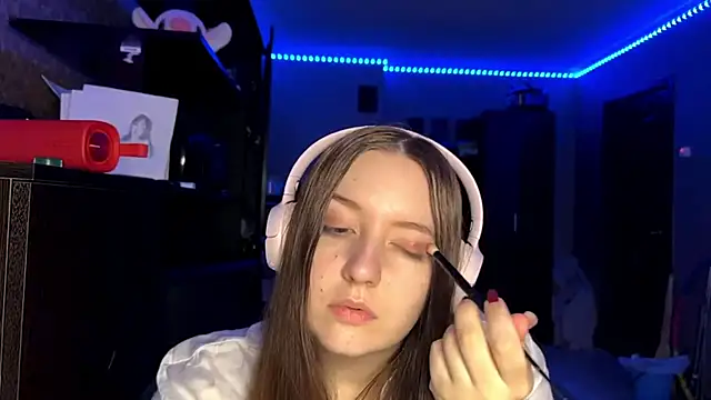 LauretteRagar online show from September 16, 6:09 pm