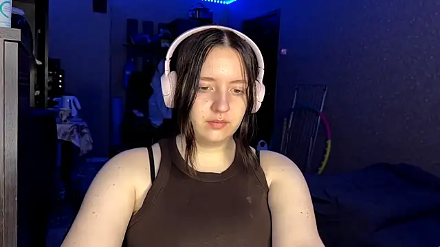 LauretteRagar online show from October 16, 5:36 pm