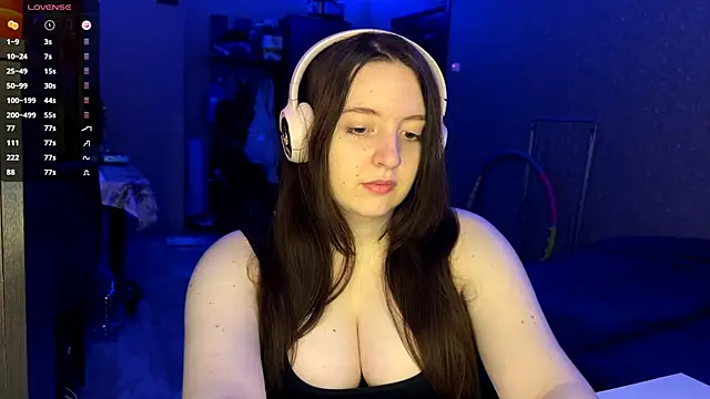 LauretteRagar online show from October 29, 5:14 pm