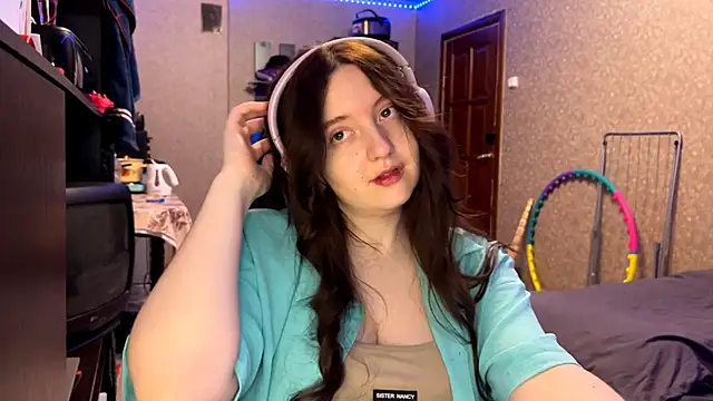 LauretteRagar online show from November 10, 9:25 pm