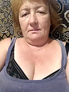 Snapshot of NikaLove49011 chatting on September 16, 6:31 pm NikaLove49011 online show from September 16, 6:31 pm