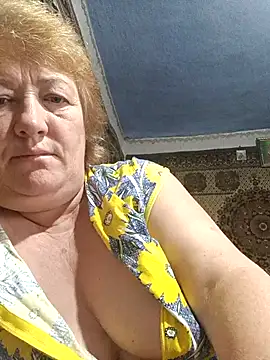 Snapshot of NikaLove49011 chatting on October 6, 5:38 am NikaLove49011 online show from October 6, 5:38 am