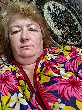 Snapshot of NikaLove49011 chatting on October 7, 8:44 am NikaLove49011 online show from October 7, 8:44 am