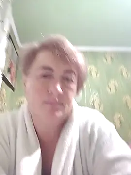 Snapshot of NikaLove49011 chatting on October 29, 6:42 pm NikaLove49011 online show from October 29, 6:42 pm