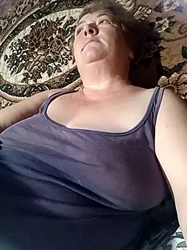 Snapshot of NikaLove49011 chatting on November 19, 6:02 am NikaLove49011 online show from November 19, 6:02 am