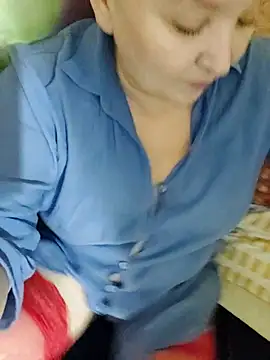 Snapshot of ForgeMeNot51 chatting on November 28, 7:33 am ForgeMeNot51 online show from November 28, 7:33 am