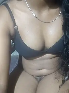 Snapshot of POOJA999 chatting on October 23, 9:02 pm POOJA999 online show from October 23, 9:02 pm