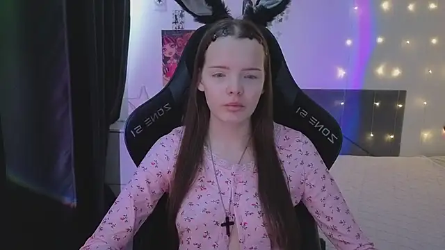 Luna Navy online show from February 14, 6:54 am