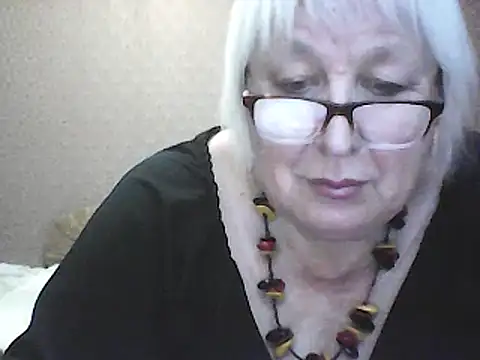 Snapshot of Alexia64231 chatting on September 11, 3:34 pm Alexia64231 online show from September 11, 3:34 pm