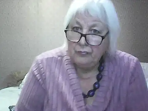 Snapshot of Alexia64231 chatting on September 18, 9:11 am Alexia64231 online show from September 18, 9:11 am