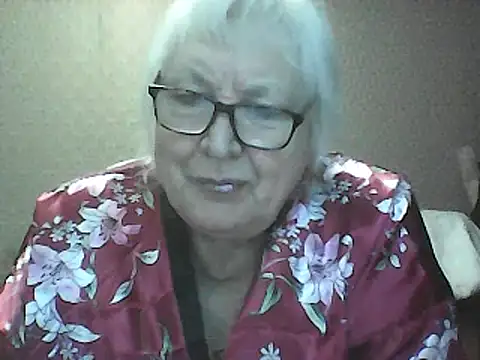Snapshot of Alexia64231 chatting on September 20, 2:56 am Alexia64231 online show from September 20, 2:56 am
