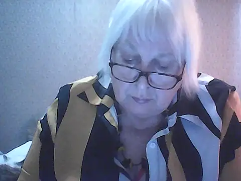 Snapshot of Alexia64231 chatting on September 26, 5:11 am Alexia64231 online show from September 26, 5:11 am