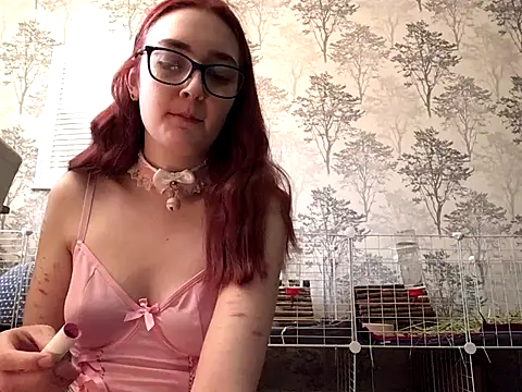 Snapshot of ivysplayhouse chatting on September 21, 11:34 am ivysplayhouse online show from September 21, 11:34 am