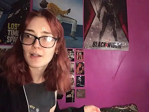 Snapshot of ivysplayhouse chatting on October 13, 2:39 pm ivysplayhouse online show from October 13, 2:39 pm