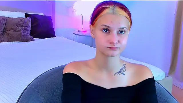 NightOpal online show from October 12, 2:38 pm