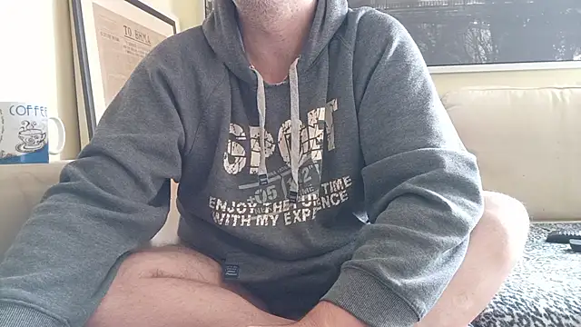 Snapshot of GeorgeGreece2025 chatting on November 2, 10:06 am GeorgeGreece2025 online show from November 2, 10:06 am