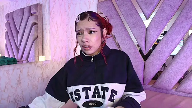 Snapshot of redd_pandaa chatting on November 30, 3:21 am redd pandaa online show from November 30, 3:21 am