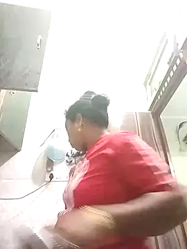 Snapshot of Cute-Janvi20 chatting on October 22, 8:14 am Cute-Janvi20 online show from October 22, 8:14 am