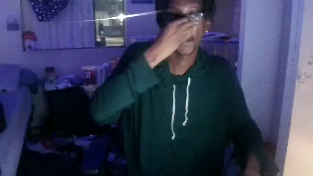 Moyo228 online show from February 2, 1:43 pm