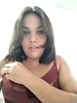 Snapshot of Bellapotencia1985 chatting on September 13, 10:04 am Bellapotencia1985 online show from September 13, 10:04 am