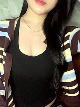 Snapshot of Lyly11 chatting on January 6, 3:10 am Lyly11 online show from January 6, 3:10 am