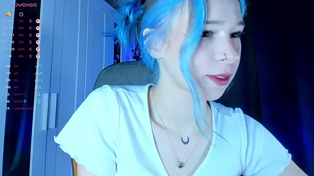 Snapshot of MiSeki chatting on December 1, 3:44 am MiSeki online show from December 1, 3:44 am