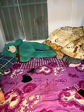 Snapshot of Samcutes chatting on November 5, 6:24 am Samcutes online show from November 5, 6:24 am