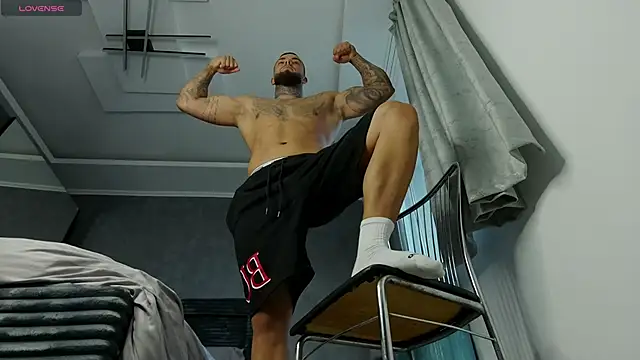 Chrisjordan66 online show from October 1, 3:07 pm