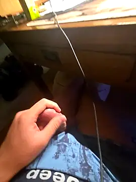 Snapshot of renhedhr chatting on November 18, 4:33 pm renhedhr online show from November 18, 4:33 pm