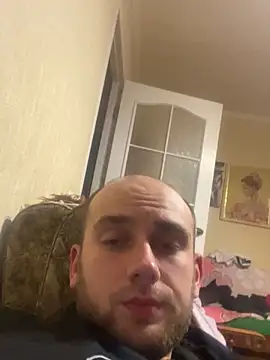 LuckyGirlfriends online show from October 18, 8:20 pm