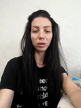 Snapshot of Princessa99885 chatting on November 21, 9:41 am Princessa99885 online show from November 21, 9:41 am